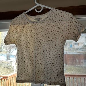 American Eagle shirt with flowers